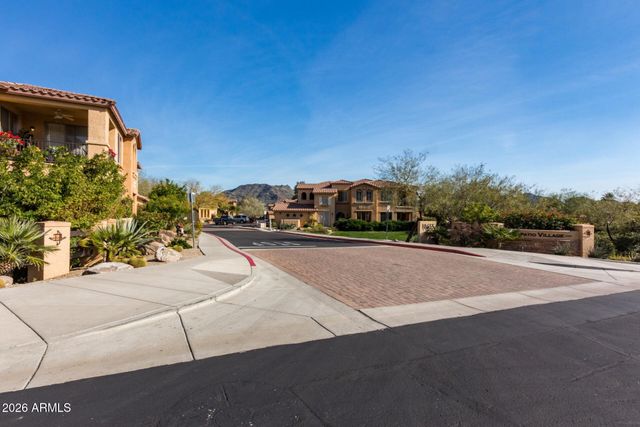 10655 N 9TH Street 213, Phoenix, AZ 85020