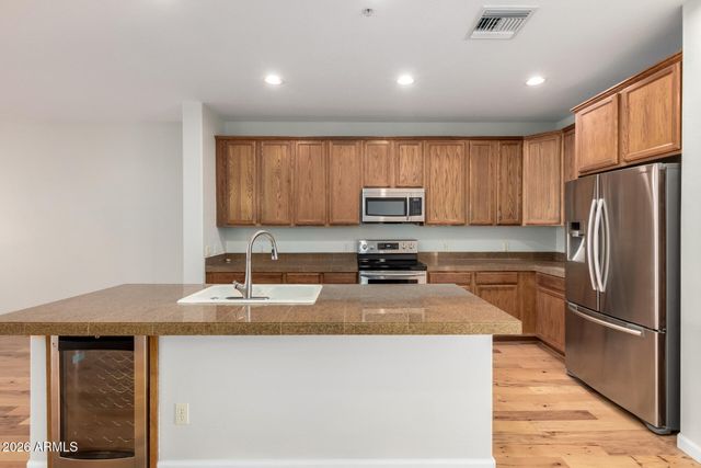 10655 N 9TH Street 213, Phoenix, AZ 85020