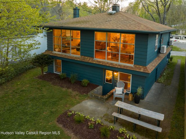 15 Esopus Drive, Saugerties, NY 12477