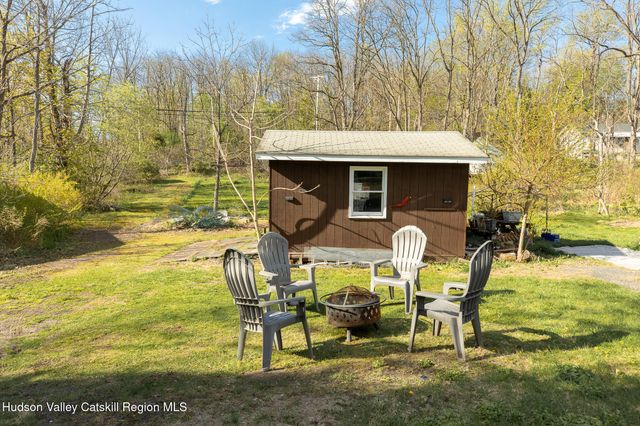 15 Esopus Drive, Saugerties, NY 12477