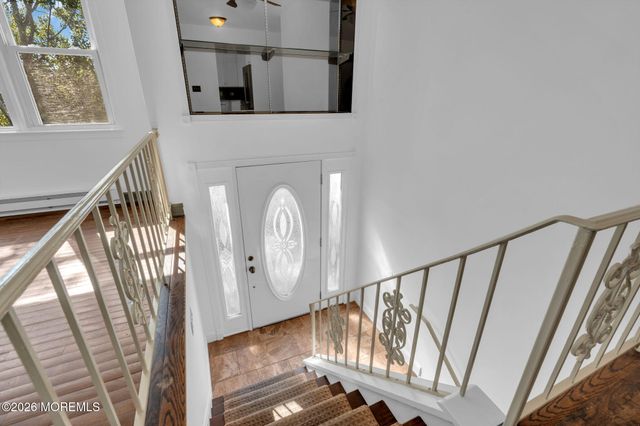 9 Creek Road, Port Monmouth, NJ 07758