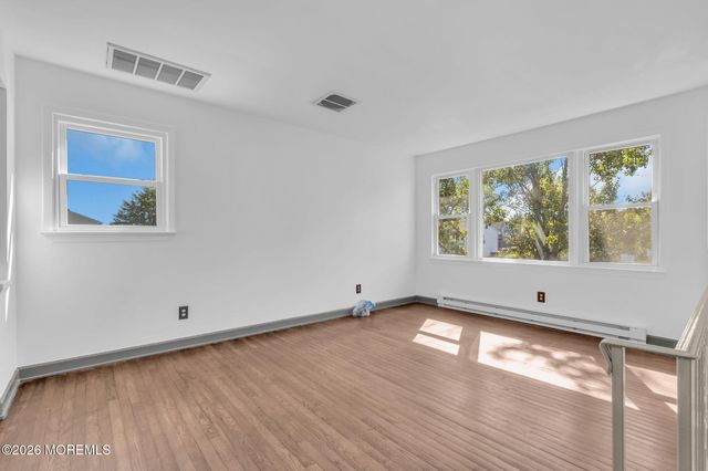 9 Creek Road, Port Monmouth, NJ 07758