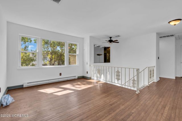 9 Creek Road, Port Monmouth, NJ 07758