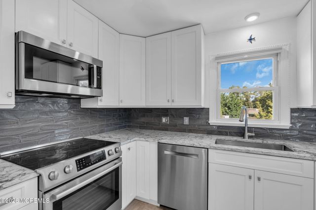 9 Creek Road, Port Monmouth, NJ 07758