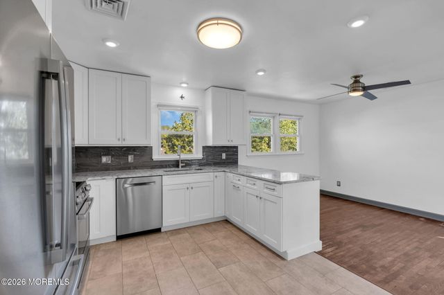 9 Creek Road, Port Monmouth, NJ 07758