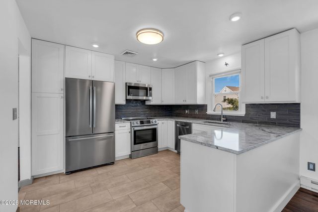9 Creek Road, Port Monmouth, NJ 07758