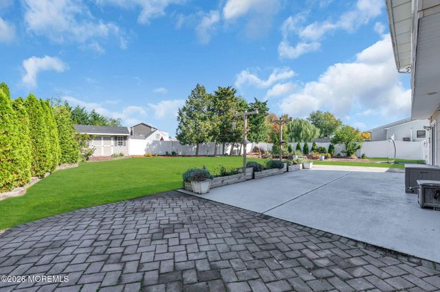 9 Creek Road, Port Monmouth, NJ 07758