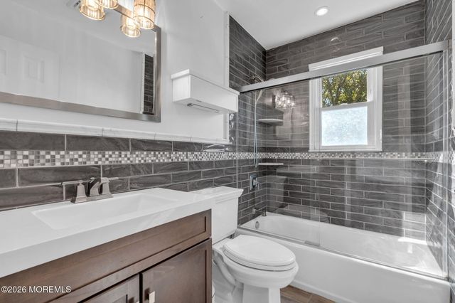 9 Creek Road, Port Monmouth, NJ 07758