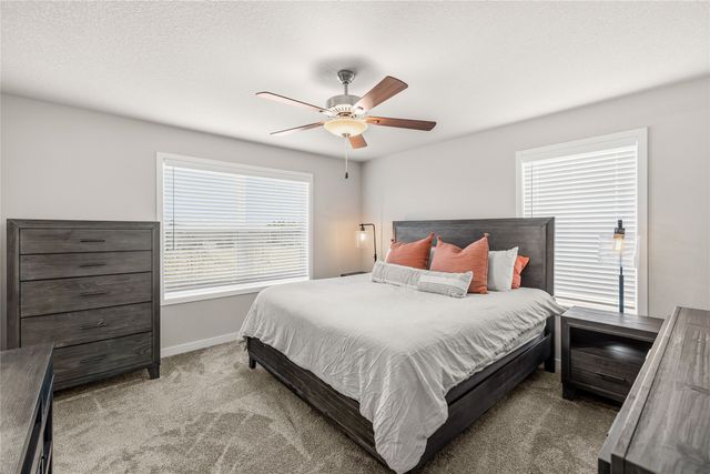 246 NE Meadow Lane, Ankeny, IA 50021