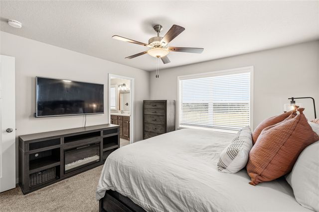 246 NE Meadow Lane, Ankeny, IA 50021