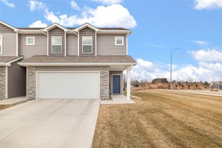 246 NE Meadow Lane, Ankeny, IA 50021