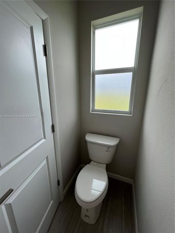 1025 Jupiter Lp, La Belle, FL 33935