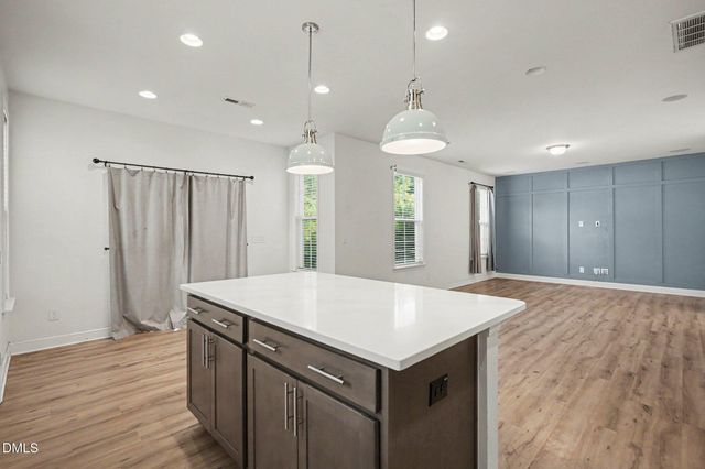 404 Avery Glenn Way, Fuquay Varina, NC 27526