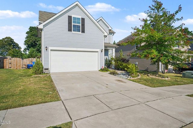 404 Avery Glenn Way, Fuquay Varina, NC 27526