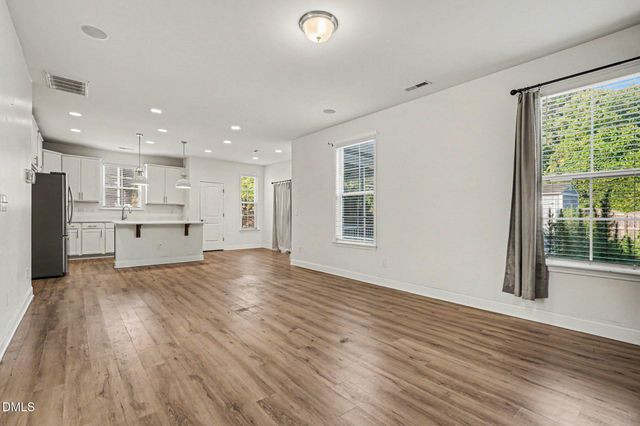404 Avery Glenn Way, Fuquay Varina, NC 27526