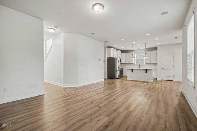 404 Avery Glenn Way, Fuquay Varina, NC 27526