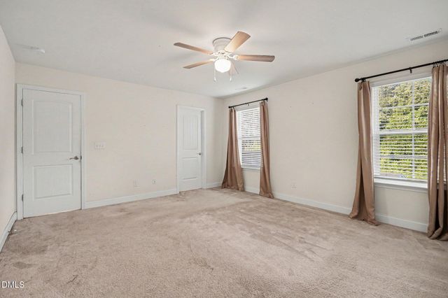 404 Avery Glenn Way, Fuquay Varina, NC 27526