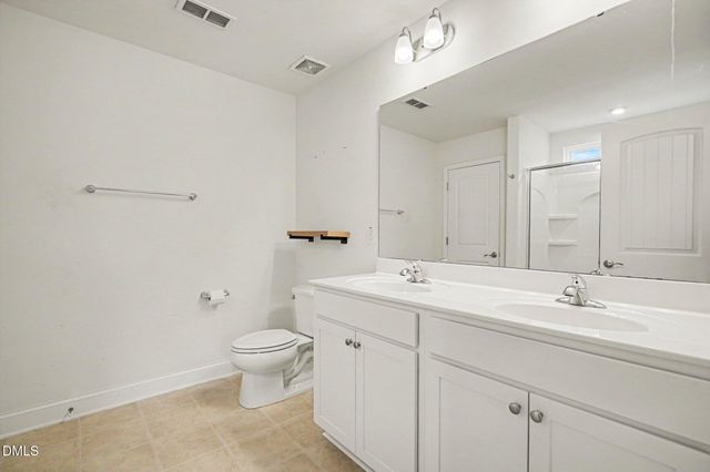 404 Avery Glenn Way, Fuquay Varina, NC 27526