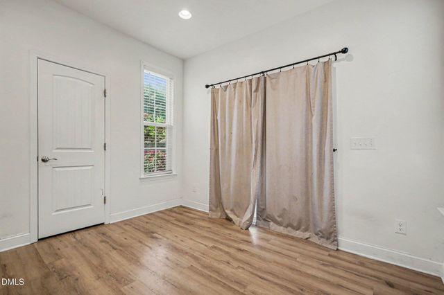404 Avery Glenn Way, Fuquay Varina, NC 27526