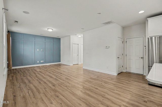 404 Avery Glenn Way, Fuquay Varina, NC 27526