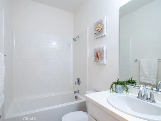 422 W Route 66 47, Glendora, CA 91740