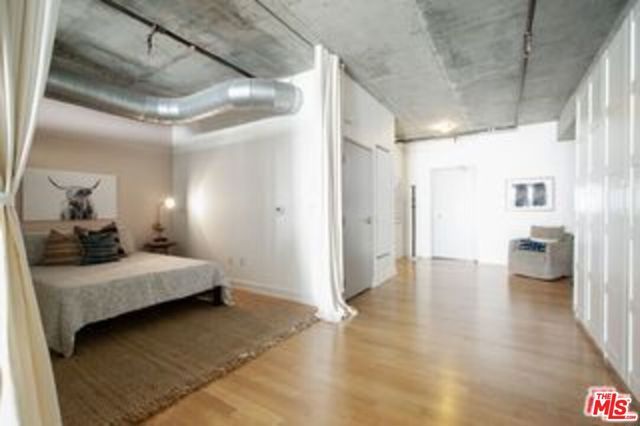 645 W 9th Street 404, Los Angeles, CA 90015