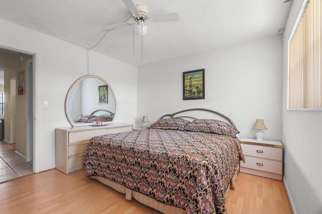 2106 NE 56th Court 204, Fort Lauderdale, FL 33308