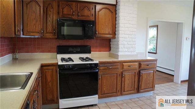 226 Gravel Hill Road, Monroe, NJ 08831