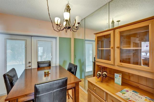 8352 MEADOWBROOK DRIVE 11, Seminole, FL 33777