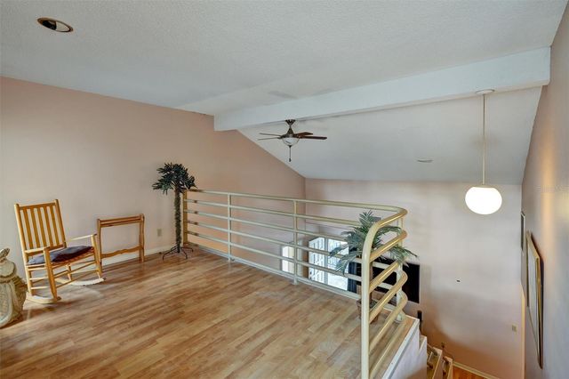 8352 MEADOWBROOK DRIVE 11, Seminole, FL 33777