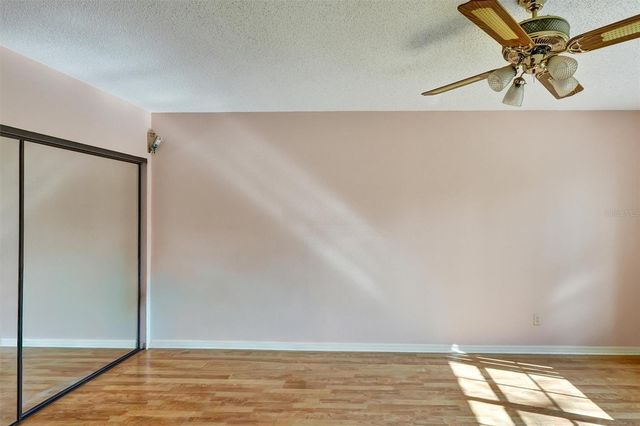 8352 MEADOWBROOK DRIVE 11, Seminole, FL 33777