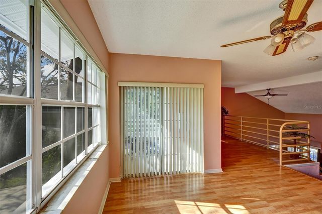 8352 MEADOWBROOK DRIVE 11, Seminole, FL 33777