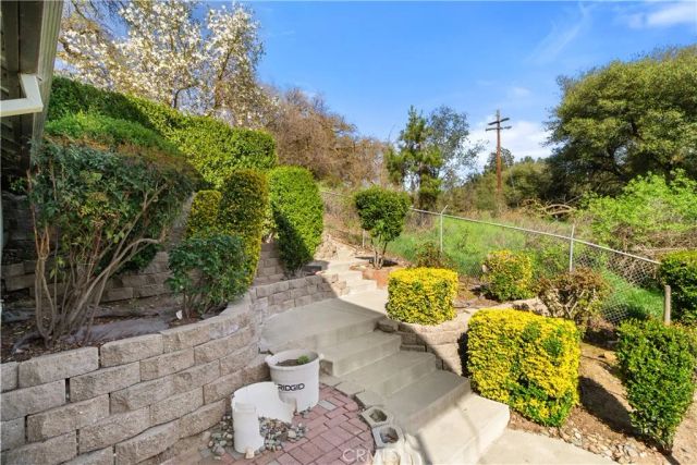 12030 Rodden, Oakdale, CA 95361
