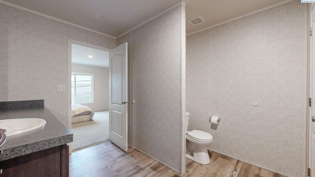 635 Lonetree Lane, Richland, WA 99352