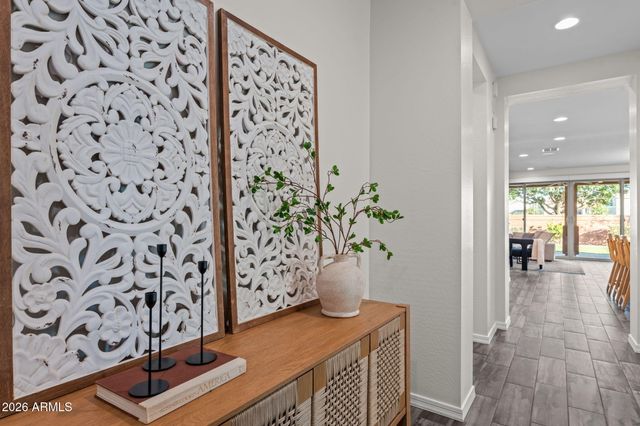 2167 S OSBORN Lane, Gilbert, AZ 85295