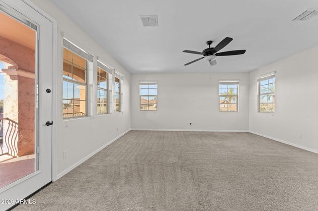 2167 S OSBORN Lane, Gilbert, AZ 85295