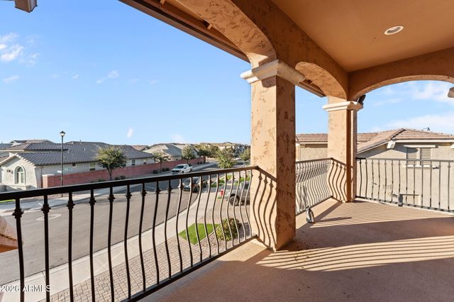 2167 S OSBORN Lane, Gilbert, AZ 85295