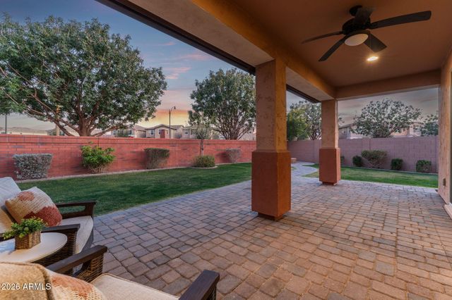 2167 S OSBORN Lane, Gilbert, AZ 85295