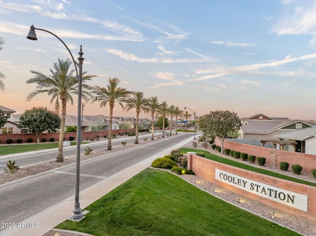 2167 S OSBORN Lane, Gilbert, AZ 85295