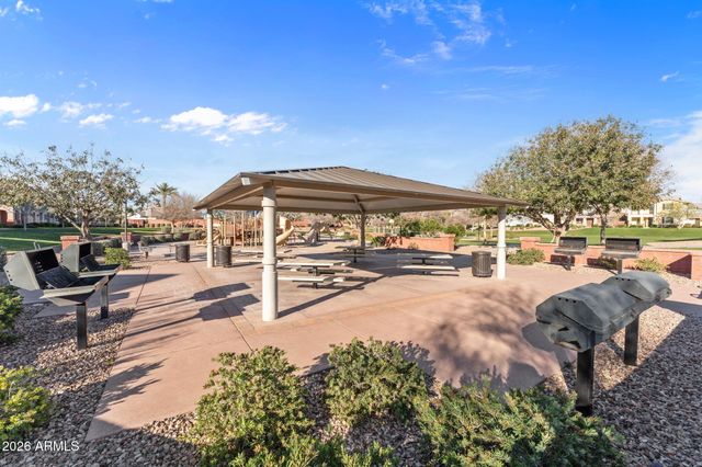 2167 S OSBORN Lane, Gilbert, AZ 85295
