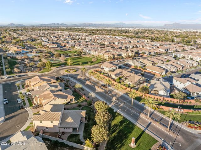 2167 S OSBORN Lane, Gilbert, AZ 85295