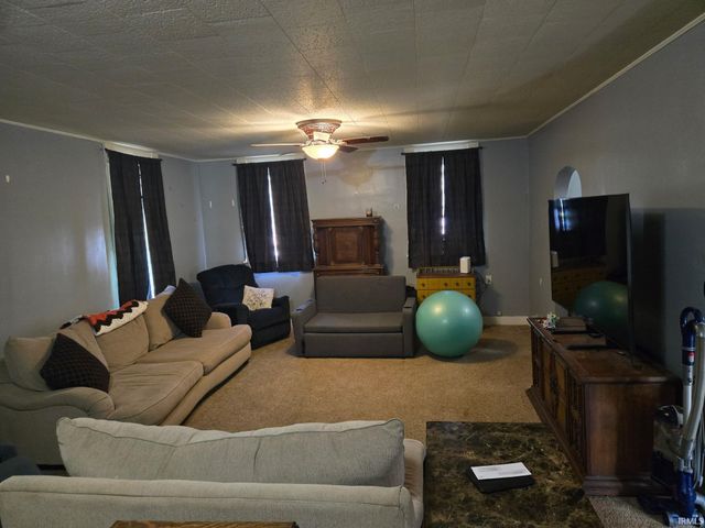 401 E 3rd Street, Brookston, IN 47923
