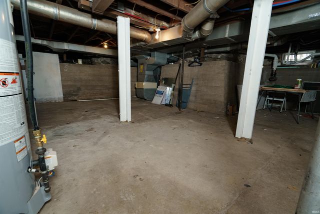 401 E 3rd Street, Brookston, IN 47923