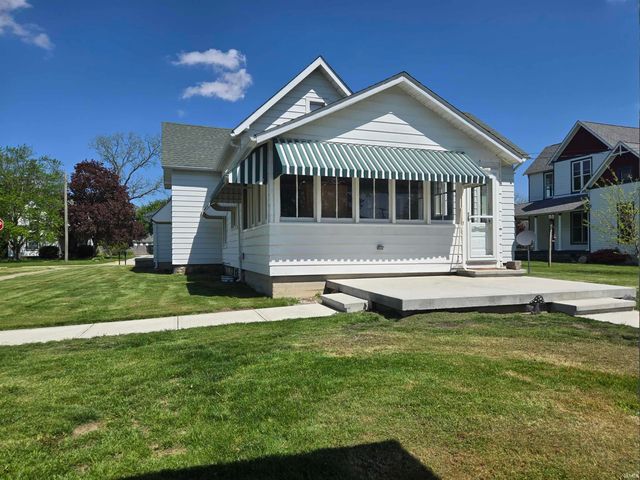 401 E 3rd Street, Brookston, IN 47923