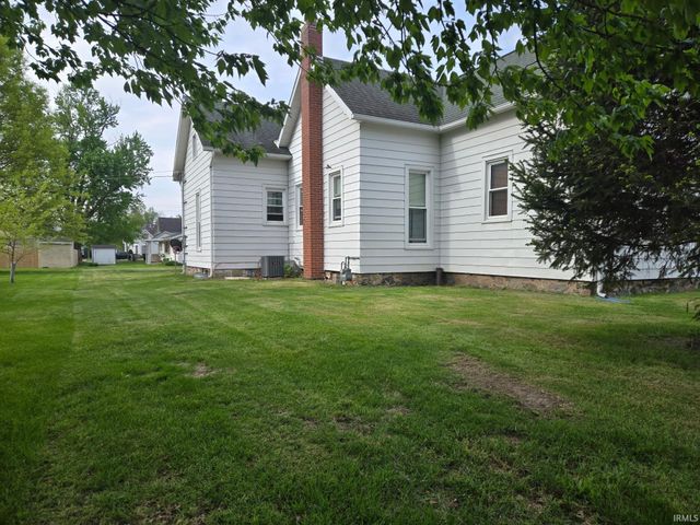 401 E 3rd Street, Brookston, IN 47923