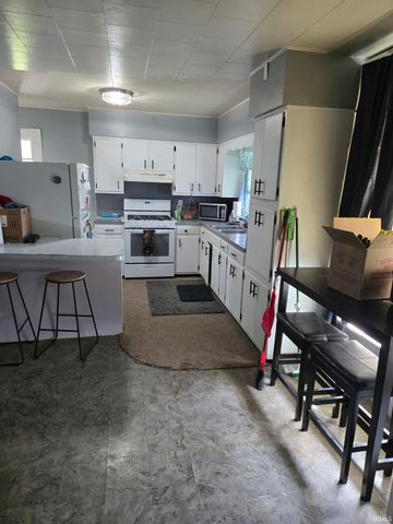 401 E 3rd Street, Brookston, IN 47923