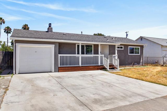 629 Lee Dr, Sacramento, CA 95815