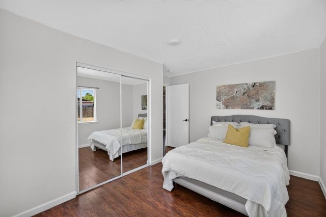 629 Lee Dr, Sacramento, CA 95815