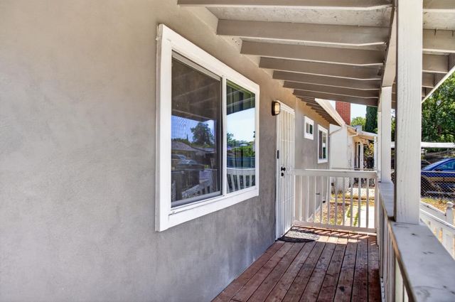 629 Lee Dr, Sacramento, CA 95815
