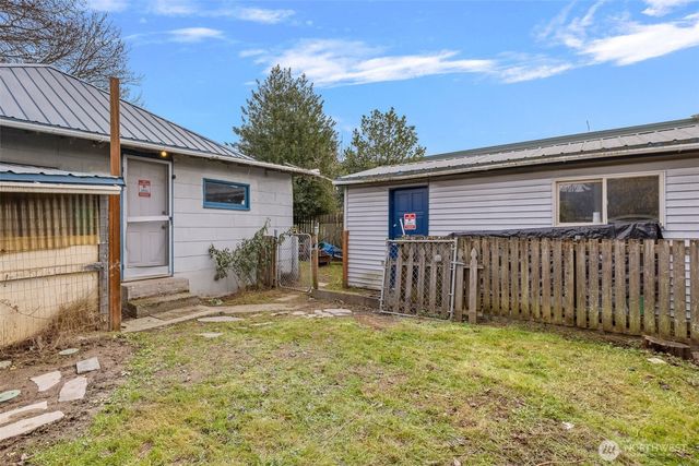 409 Wells Avenue N, Renton, WA 98057